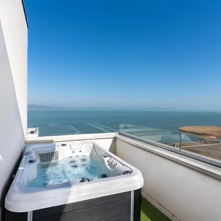 公寓 Sunset Lakeview With Jacuzzi Fonyód