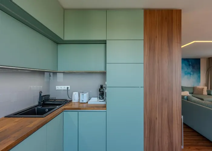 Sunset Lakeview With Jacuzzi Apartmán